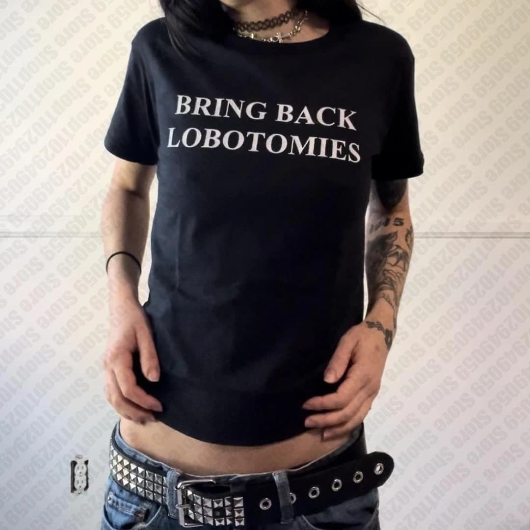 Y2K Vintage Harajuku Short-Sleeve Crop Top, Punk Gothic Graphic Streetwear Tee for Women